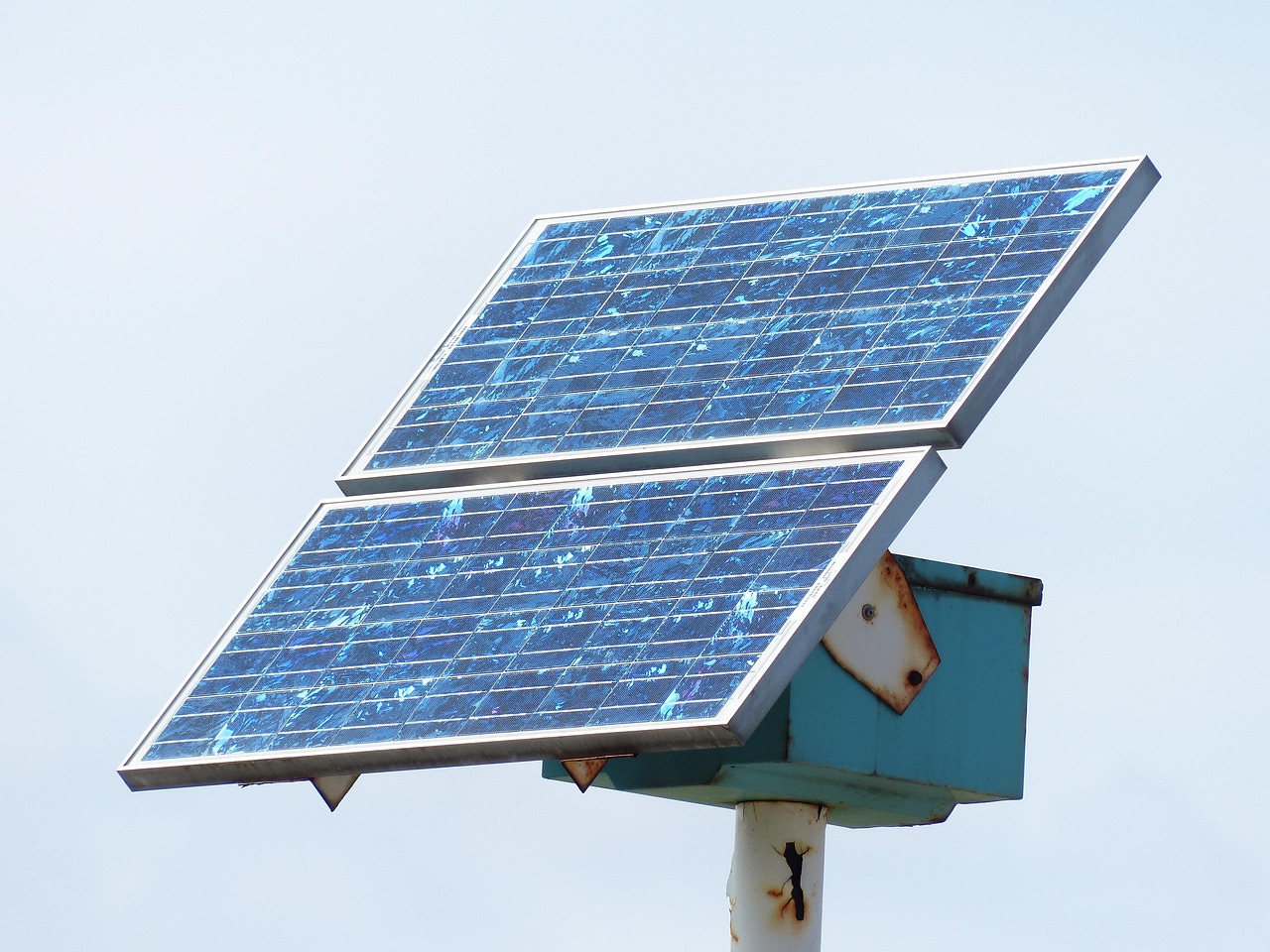 Pannello solare integrato: perché è fondamentale per la tua illuminazione esterna